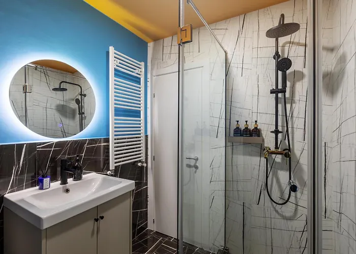 Apartment Wes Anderson In